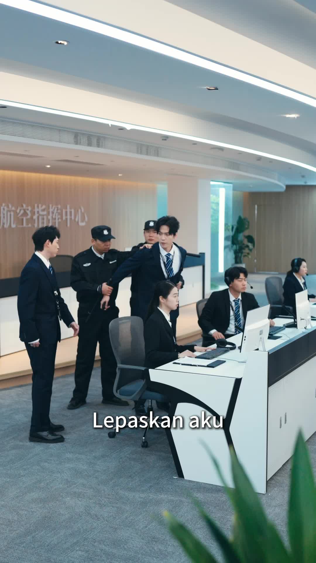Episode 9 - Dia Pilih Pilot Lain? Aku Bos Maskapai